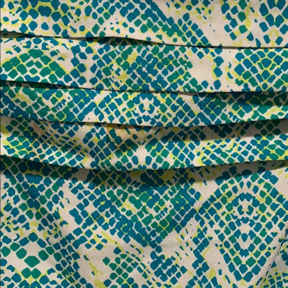 bebe- Vibrant Snake Print Romper💙💚💛 - Picture 4 of 7